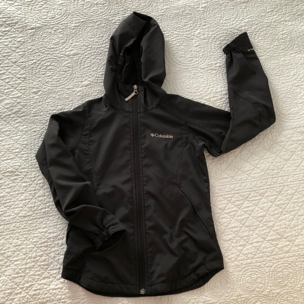 Columbia Splash Flash hooded softshell jacket. Size small.